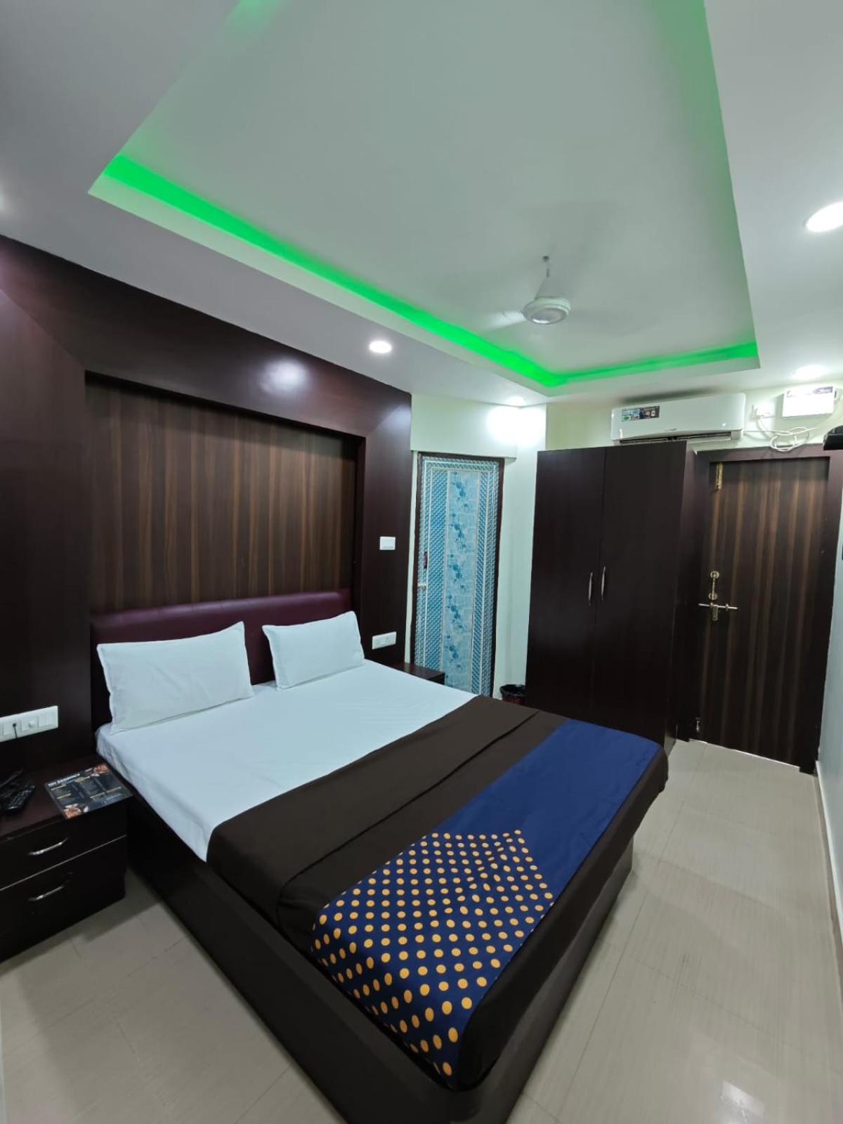 Hotel Nh Regency à Port Blair Extérieur photo